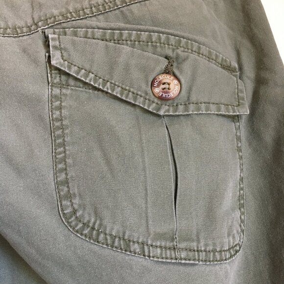 Vintage Y2K Low-Rise Army Green Utility Cargo Capris Shorts - Picture 9 of 15